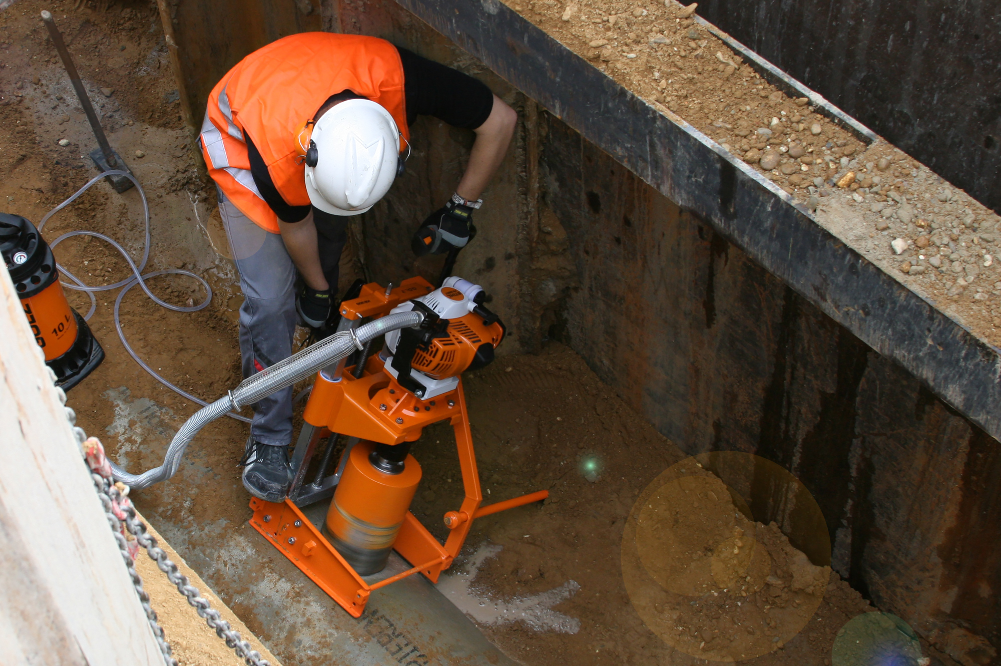Golz KB 350 - The original and most modern solution in pipe and sewage drilling